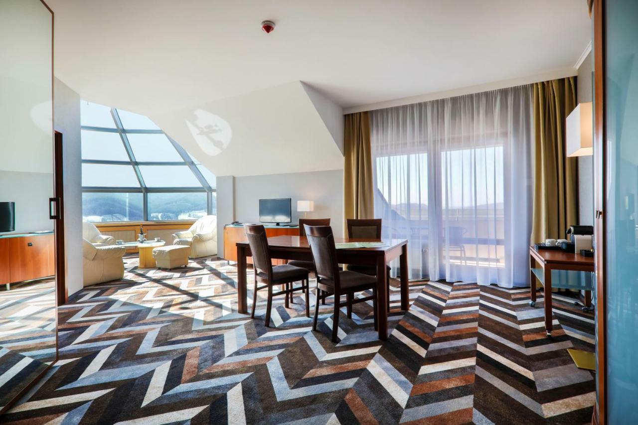 Hotel Belweder Ustron Dış mekan fotoğraf Suite